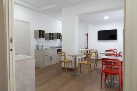 The Sun Hotel Boutique Naples Отели рядом с достопримечательностью «Mostra d'Oltremare»