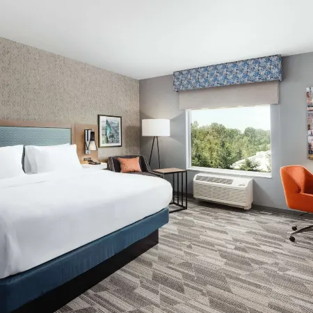 Hampton Inn by Hilton Bellingham Airport