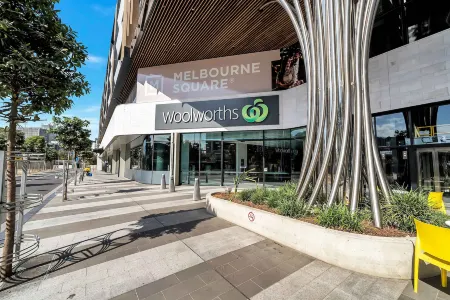 Melbourne Square Apartments Отели рядом с достопримечательностью «Австралийский центр современного искусства»