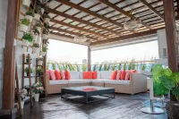 8 Bedrooms Penthouse Jacuzzi & Private Terrace