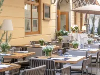 Small Luxury Hotel Goldgasse Hotels near Felsenreitschule