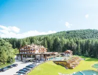 Hotel Weiher Green Lake Hotels in Chienes