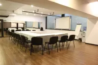 Hamra Urban Gardens Hotels in Beirut