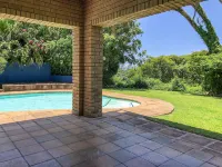 Ingwenya Lodge - Beach
