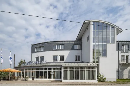 Center Hotel Kaiserhof Отели в г. Лауха