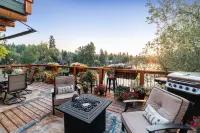 The Inn on Bigfork Bay