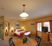 Lizard Creek Lodge Hotel di Fernie