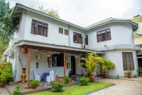 Saadani Tourist Center - Hostel