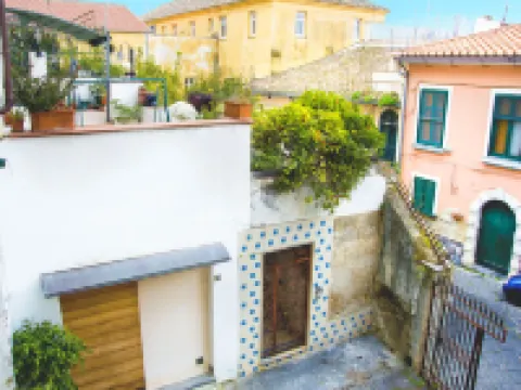 優雅民宿-薩萊諾老巷子 薩萊諾住宿飯店