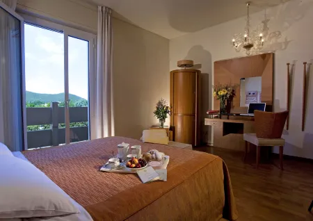 Hotel Terme Orvieto Отели рядом с достопримечательностью «Cristoforo Colombo»