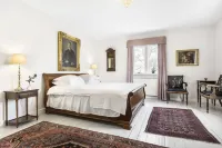 Øbjerggaard Bedrooms Hotels near Eos Broenden