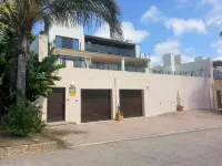 59 LongSantos - Apartments