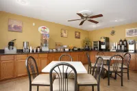 Super 8 by Wyndham Clive IA Hotels in Clive