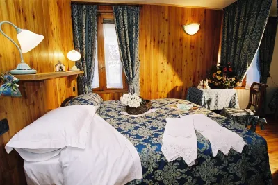 Le Petit Nid Отели в г. 