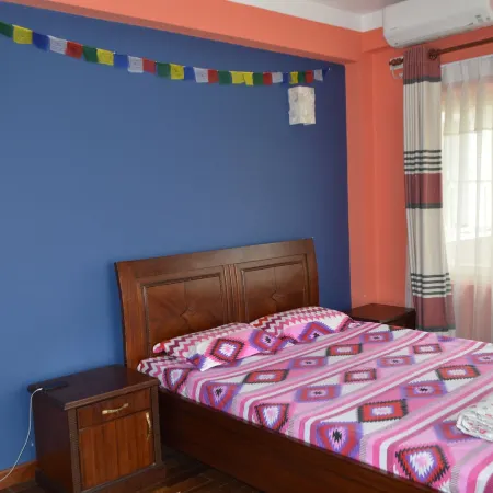 B&B at Cozy Home in Banasthali Отели рядом с достопримечательностью «Свойамбу Ступа»