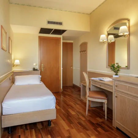 Hotel Santa Costanza by Omnia Hotels Отели рядом с достопримечательностью «Тор-ди-Квинто»