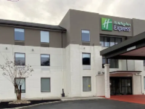 Holiday Inn Express GLOUCESTER by IHG Hotels in Ware