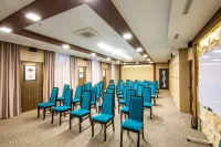 Rayan Hotel Hotels in Osj