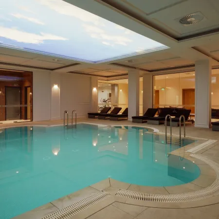Astor Garden Hotel