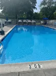 DoubleTree by Hilton Hotel Baltimore - BWI Airport - Pool