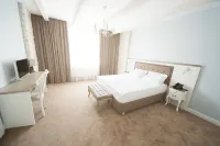Hotel Capital