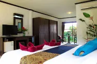 Khaolak Palm Hill Resort Hotel a Khao Lak