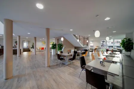 Euro Hotel Friedberg Отели в г. Айхах-Фридберг