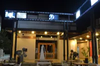 Plaza Paradiso Petit Hotel - Parking