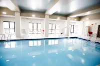 Hampton Inn Blue Ash Cincinnati - Swimmingpools