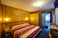 Hotel Cime d'Oro Hotels in Palu