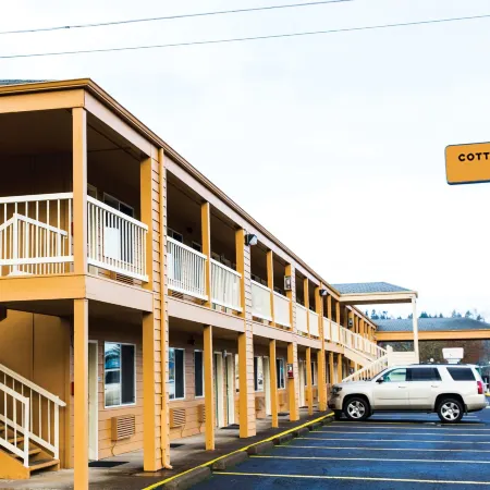 Cottage Grove Inn