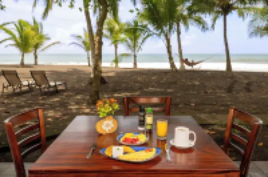 Fuego del Sol Beachfront Hotel Hotels in Playa Hermosa