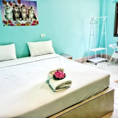 สเตลล่า รีสอร์ต ขนอม โรงแรมใกล้หาดคอเขา