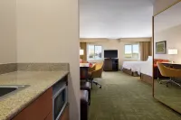 Summit Suites