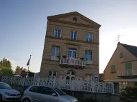 Joyeux Reveil Hotels in Le Fresne-Camilly