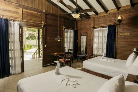 Petit Lafitte Beach Front Hotel & Bungalows