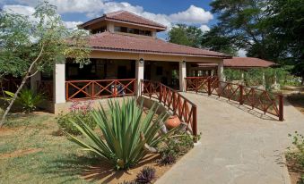 Ashnil Aruba Lodge