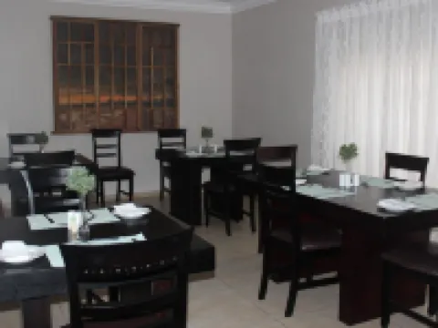 The Willow Tree Guesthouse Hotels in Southern DC