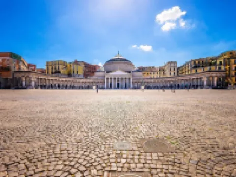 Sunrise Luxury Hotels in Naples