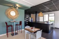 Campanile la Rochelle Nord - Puilboreau Hotels in Virson