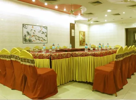 Hotel Vinayak Отели в г. Хардвар