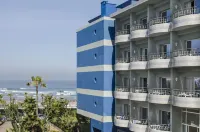 호텔 클럽 발 단파 아인 디아브 해변 주변 호텔