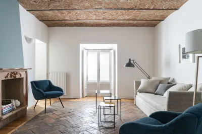 Brera Apartments in San Fermo Hotels in San Marco