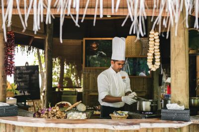 レストラン アトモスフィア カニフシ モルディブの写真