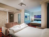 Tallink Spa & Conference Hotel Hoteles cerca de Muralla de la Ciudad