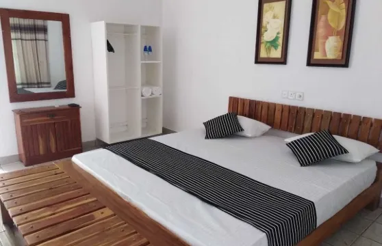 瑟斯威迴音村酒店