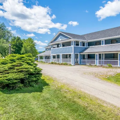 Grey Fox Inn Hotels near Bingham Falls