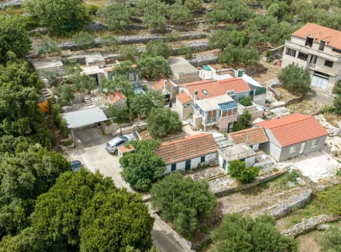 Stone House Blaca