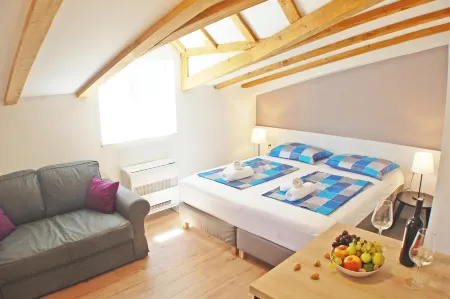 Duma Apartments Sibenik Отели рядом с достопримечательностью «Собор Святого Иакова»