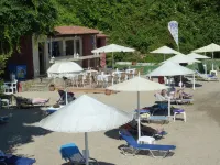 Oasis Hotel Hotel di Perama